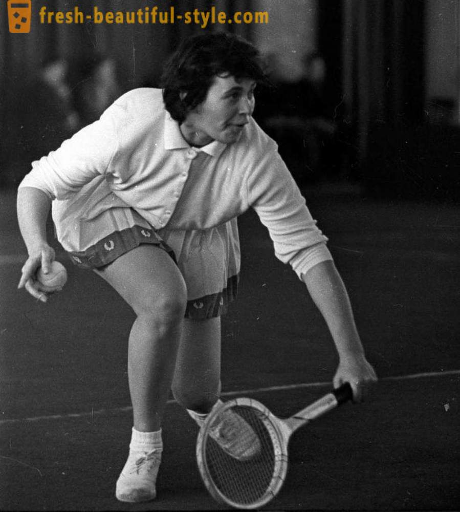 Анна Дмитриева: биография, дата на раждане, достигайки кариера в тениса и спорта коментатор