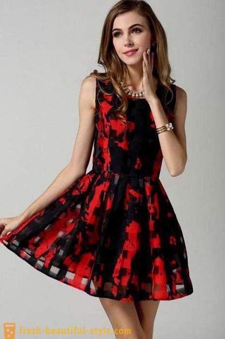 Черна рокля с червени: стилове, какво да облека