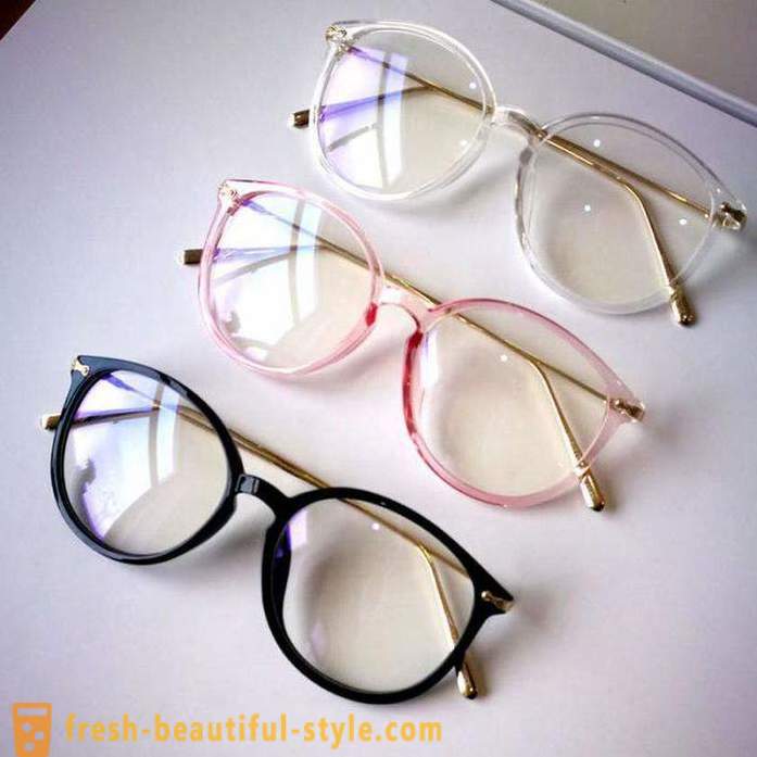 Брандинг очила със прозрачно стъкло: функции, модели и мнения