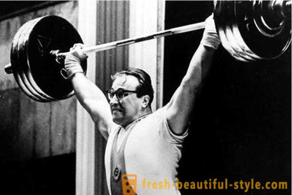Weightlifter Юрий Власов: биография, семейство, спортни постижения, литературни дейности