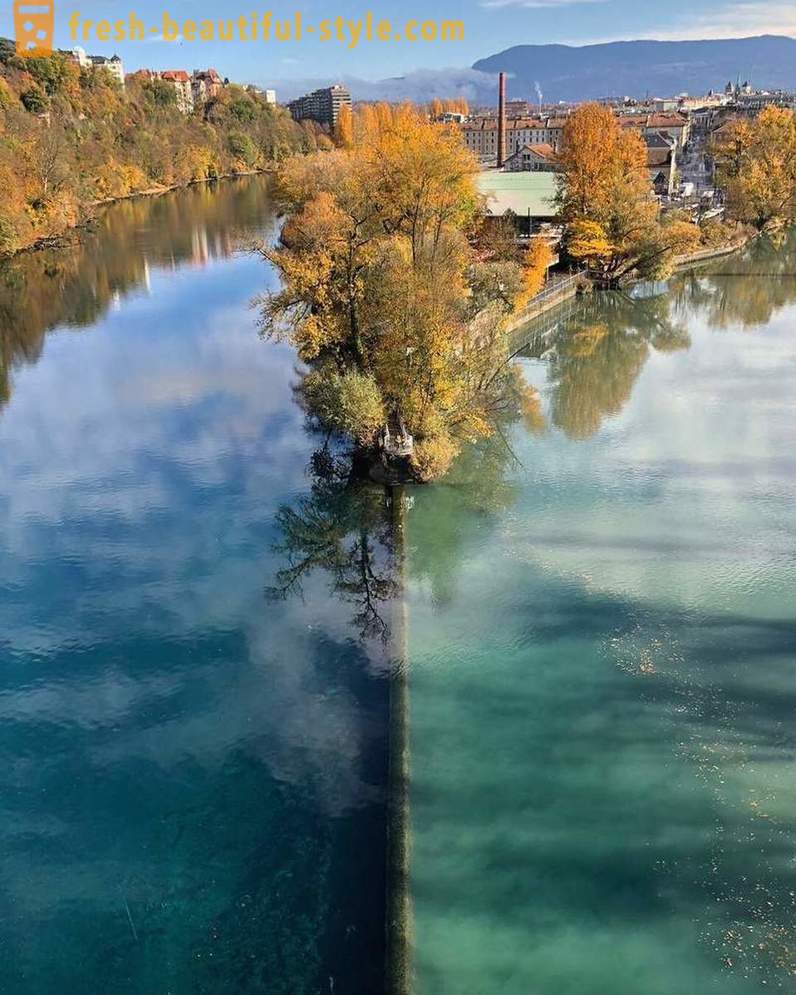 Мястото на срещата на две реки с различни цветове на вода