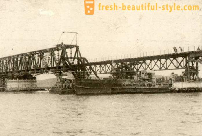 Кримската мост, който е вграден в СССР