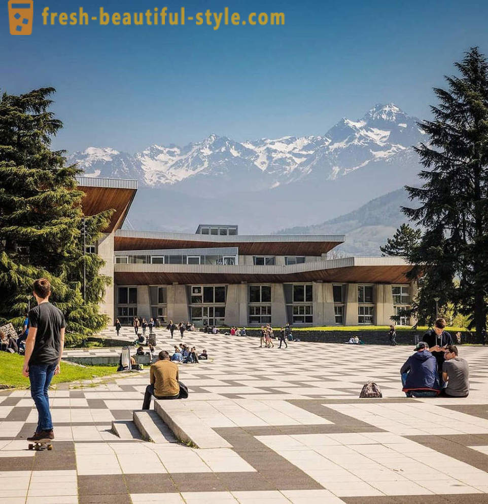 Красотата на най-известните университети в света