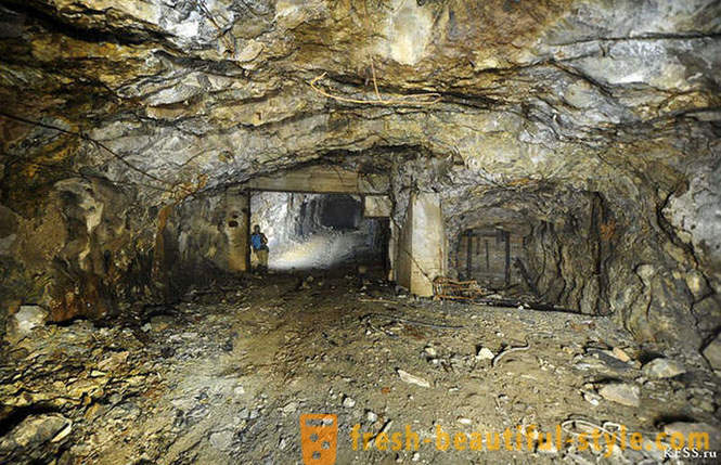Пътуване през изоставени мини на Приморския Територията