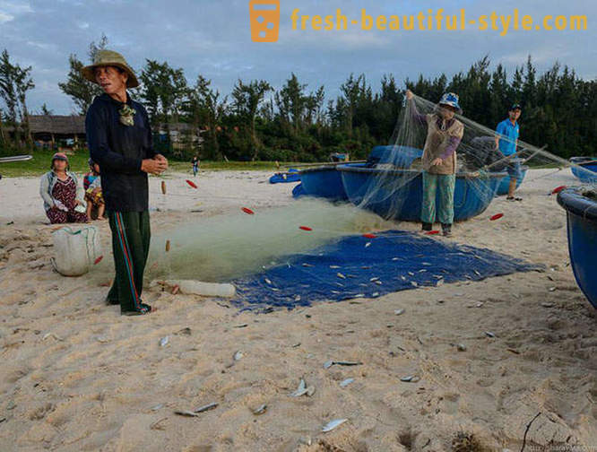 Как са виетнамски рибари