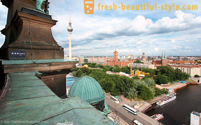Берлин от височина от катедралата Берлин