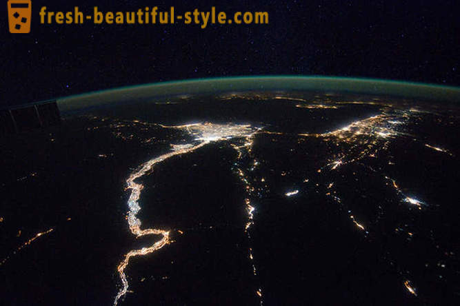 Нощни градове от пространство - най-новите снимки от МКС