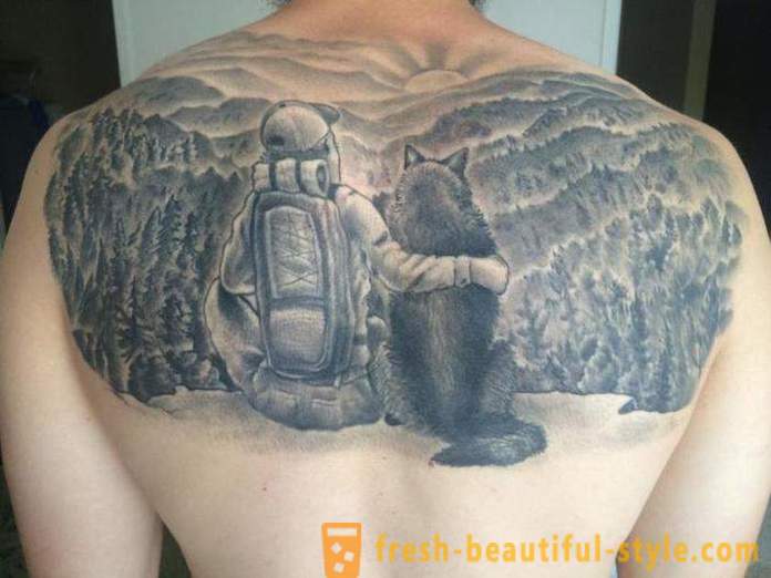 Мъжки татуировка на гърба си: плюсове, минуси и опции скици.